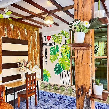 Burgos  Precious Homestay-Family Room מראה חיצוני תמונה