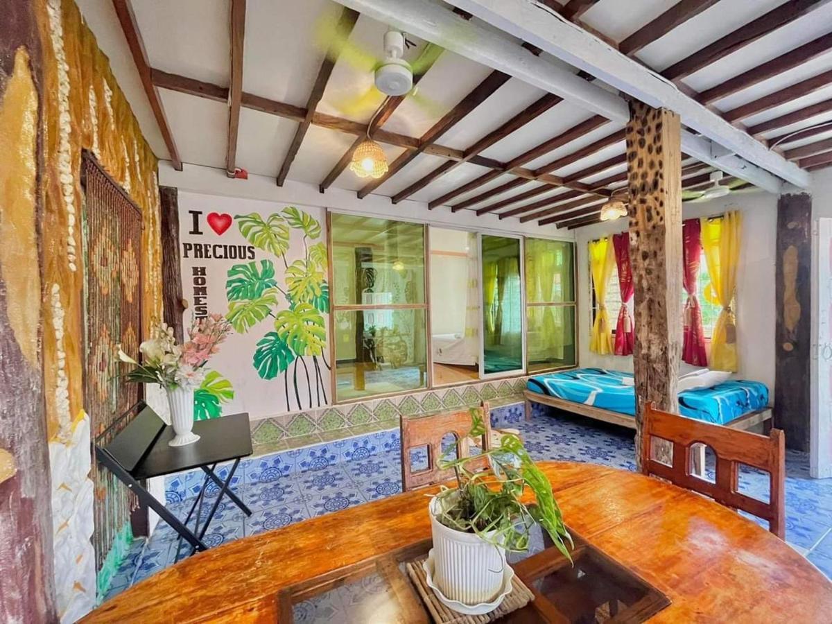 Burgos  Precious Homestay-Family Room מראה חיצוני תמונה